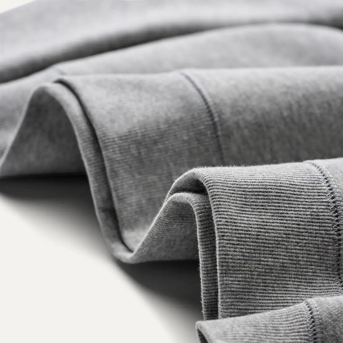 W Ugg Logo Crewneck
