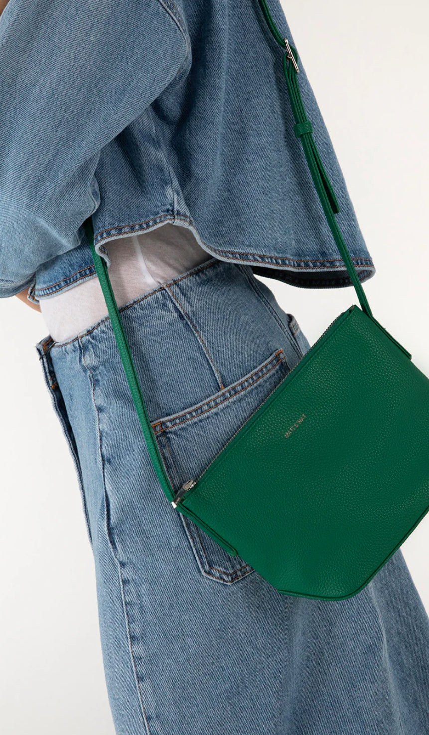 SAM VEGAN CROSSBODY BAG - GRAIN