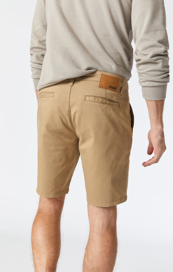 Jacob 9” Chino