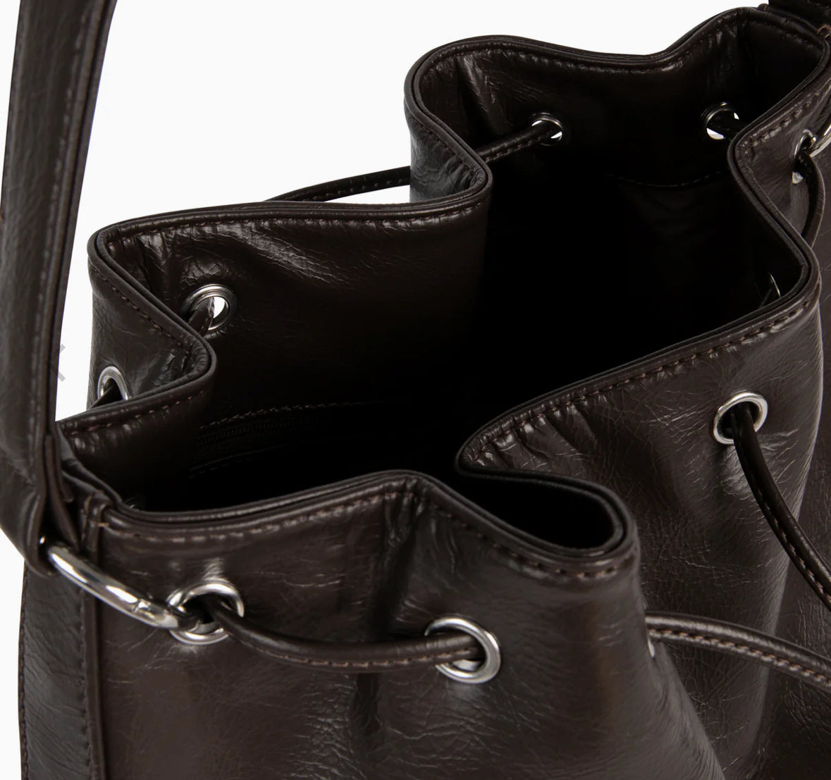 JAN VEGAN BUCKET BAG-THEME