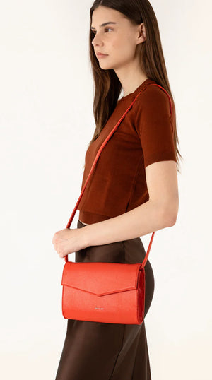 LILIAN VEGAN CLUTCH – THEME