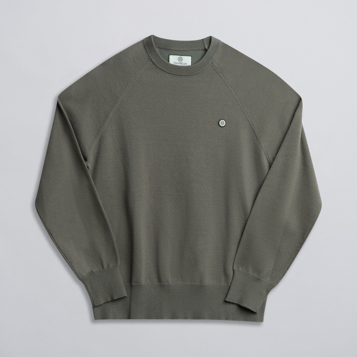 LIGHT WEIGHT KNIT SWEATER