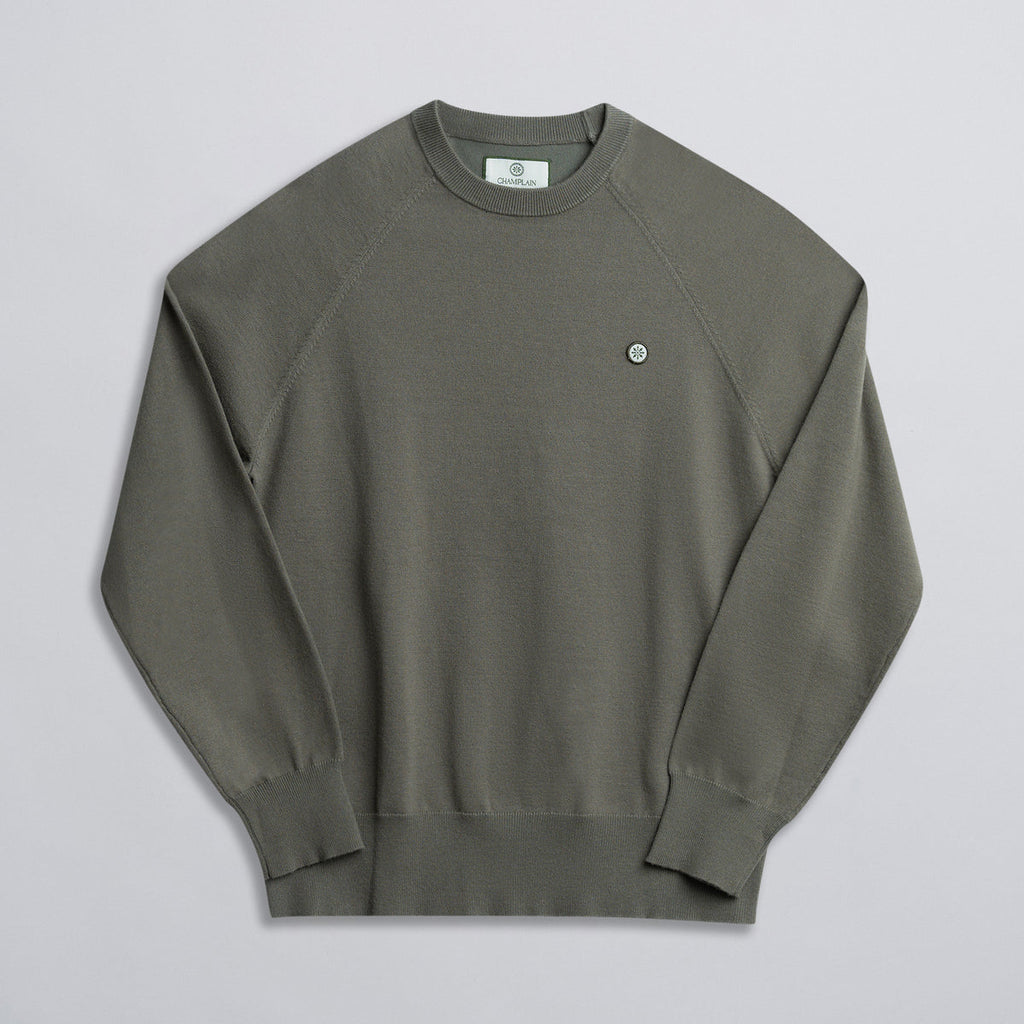 LIGHT WEIGHT KNIT SWEATER