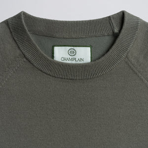 LIGHT WEIGHT KNIT SWEATER