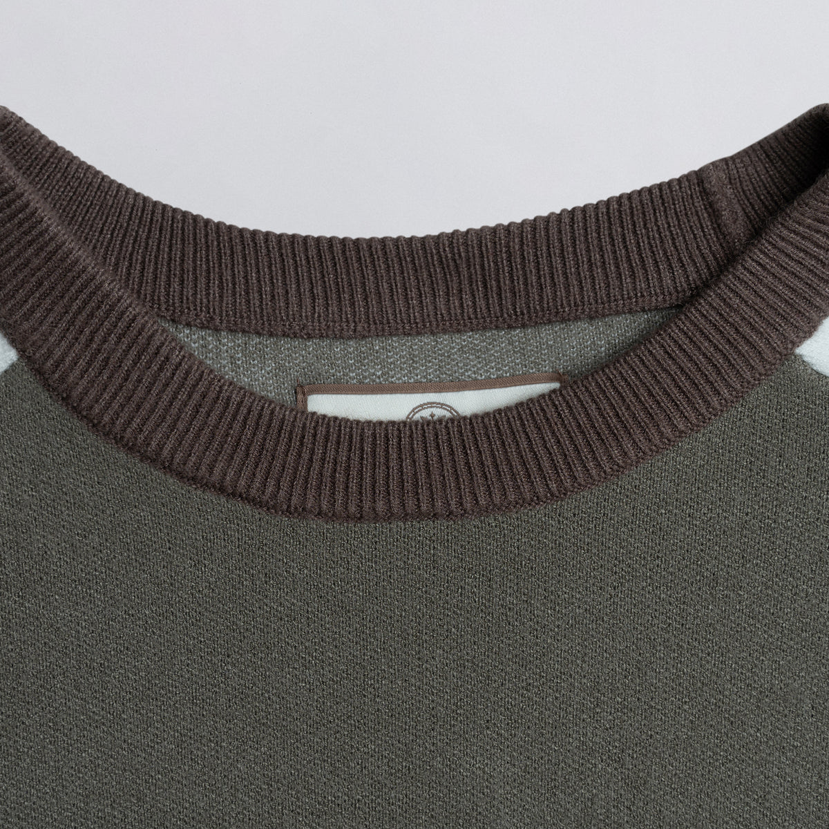 DUCK SWEATER