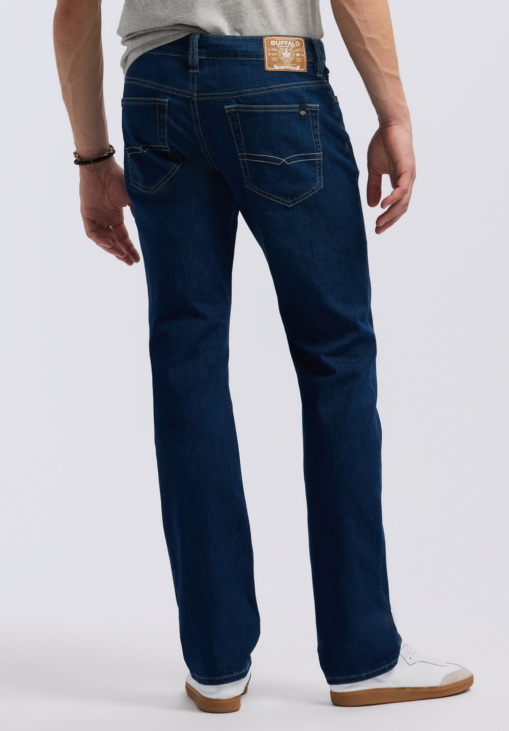 Straight/Six (Stretch)
