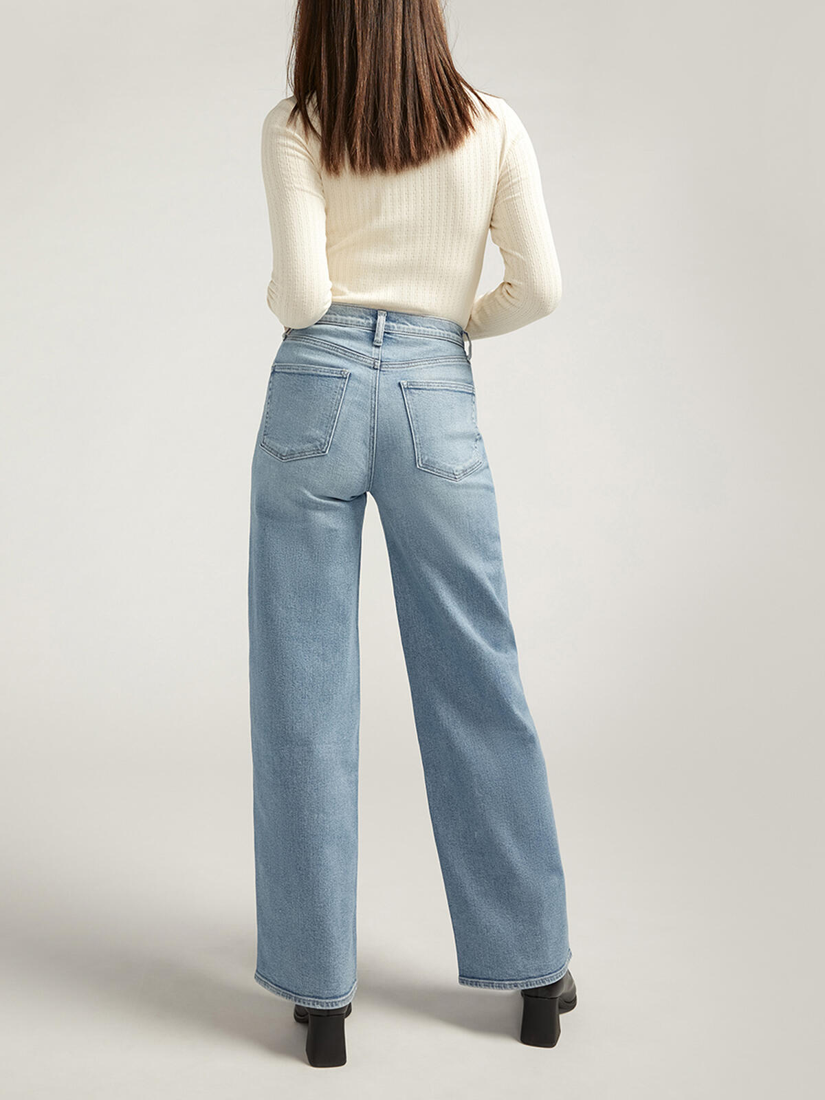 V Front Wide Leg