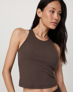 Pose Plyo Tank