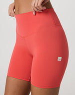 Vuori AllTheForm Short 6”