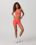 Vuori AllTheForm Short 6”