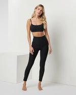 Clean Elevation Legging