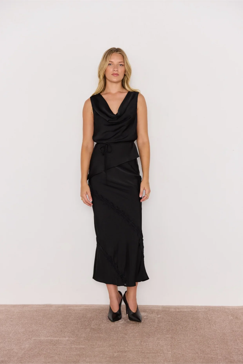 Momento Cowl Neck Top